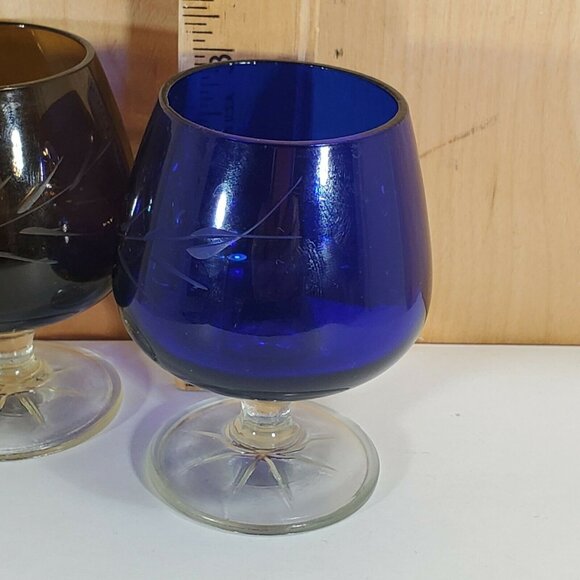 2 Etched Floral Cordial Glasses 3" whiskey multicolor glass 2oz - Picture 8 of 9